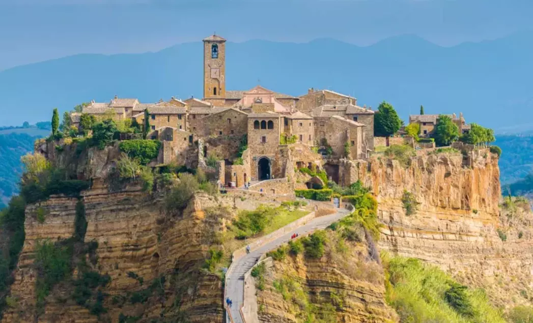 La Tuscia Viterbese: Un Tesoro Nascosto dell'Italia Centrale