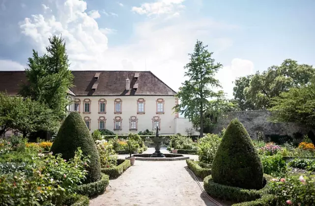 Un Giardino Botanico Urbano: Un Oasi di Relax e Scoperta nel Cuore della Città