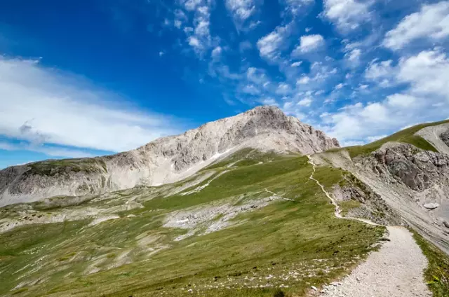Riscoprire le Tradizioni Montane: Un Viaggio Indimenticabile