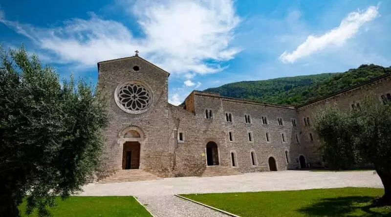 Itinerari Enogastronomici e Spirituali nel Lazio: 'Cammini DiVini'