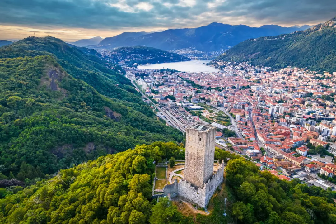 La "Scala del Paradiso" sul Lago di Como: Un Percorso Escursionistico Unico tra Natura e Storia