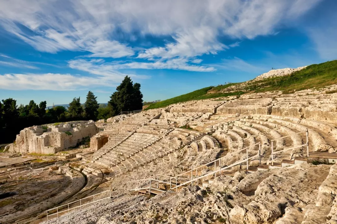 La Nuova Era del Teatro Antico: Siracusa si Prepara alla Stagione Classica 2026