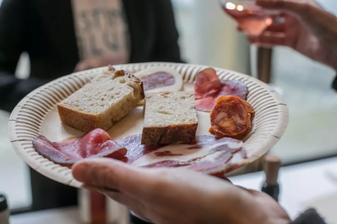 Cagli ospita "Distinti Salumi": Un Viaggio tra Sapori e Tradizioni Artigianali Italiane