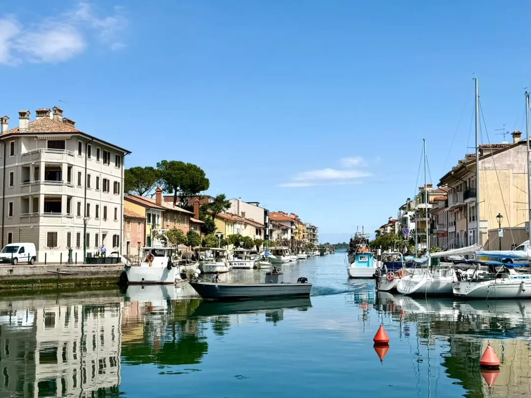Grado: Il Fascino Senza Tempo dell'Isola del Benessere e della Storia Viennese