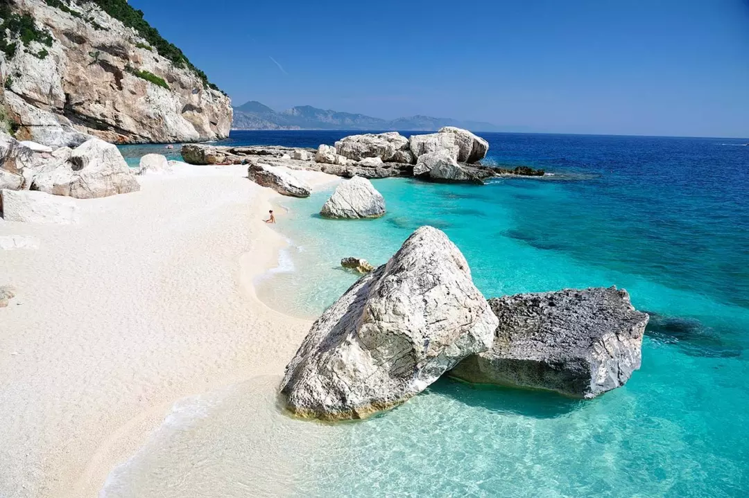 Spiagge a Numero Chiuso in Sardegna: Un'Esperienza Esclusiva per il 2026