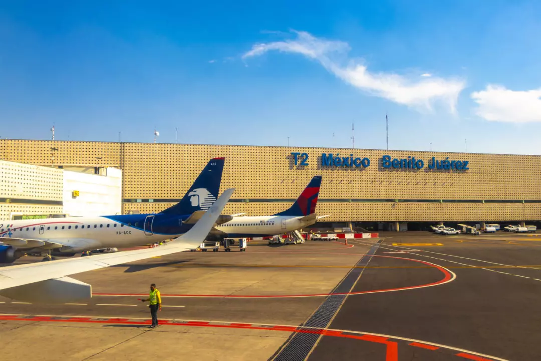 Città del Messico: Una Metropoli che Affonda, Rischio Elevato per l'Aeroporto