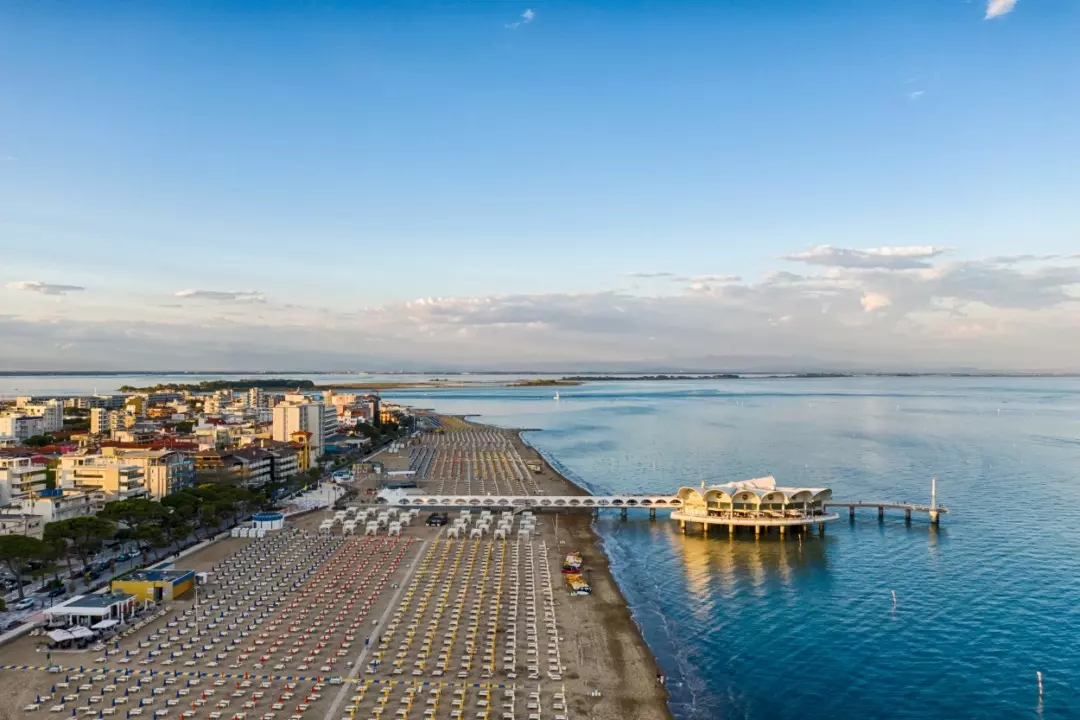 Lignano Sabbiadoro: Una Guida Completa tra Mare, Natura e Attività
