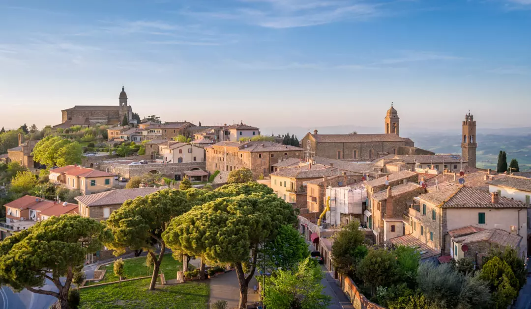 Scoprire Montalcino: Un Viaggio Tra Eno-Cultura e Paesaggi Incantati