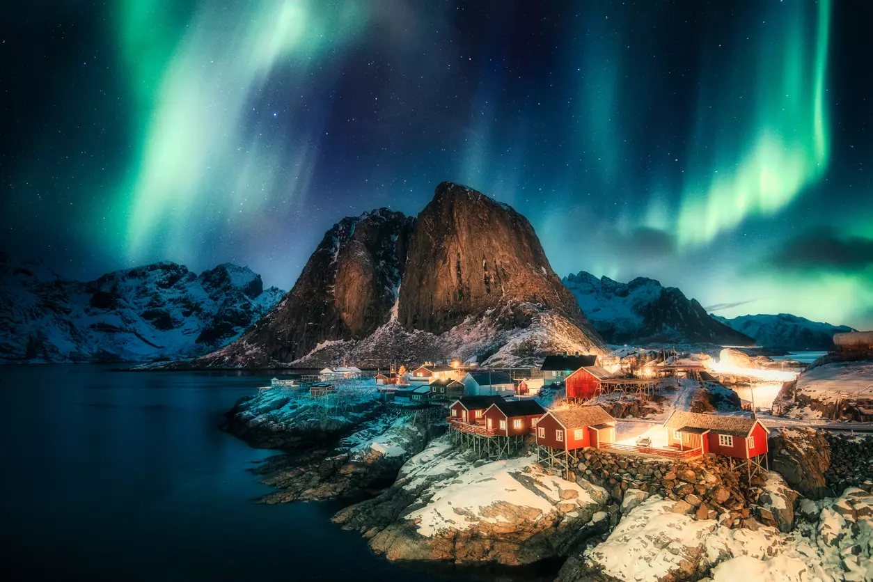 Guida Completa all'Aurora Boreale: I Migliori Luoghi e Periodi per Ammirare le Luci del Nord